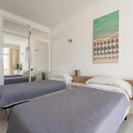 Sunny With Seaview Фуэнхирола