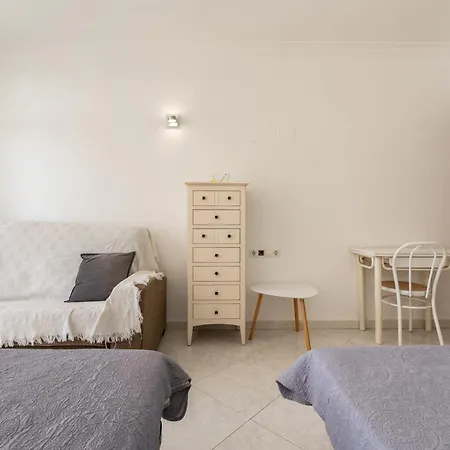 Апартаменты Sunny With Seaview *